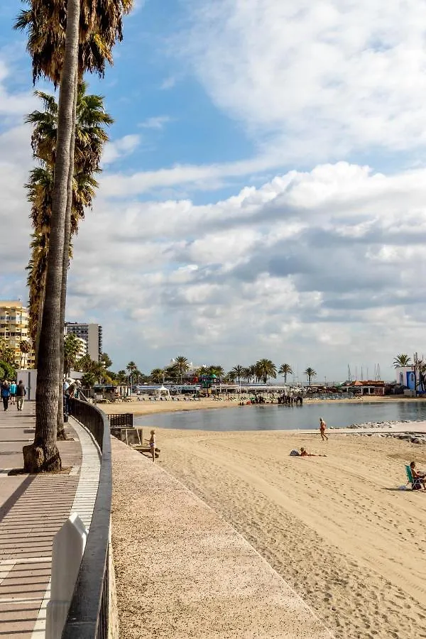Jardines Del Mar Apartments マルベーリャ