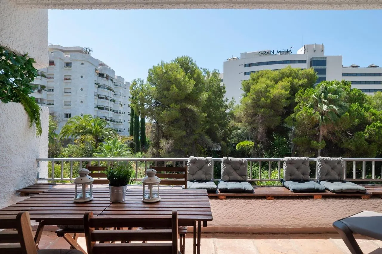 Jardines Del Mar Apartments マルベーリャ 0*,