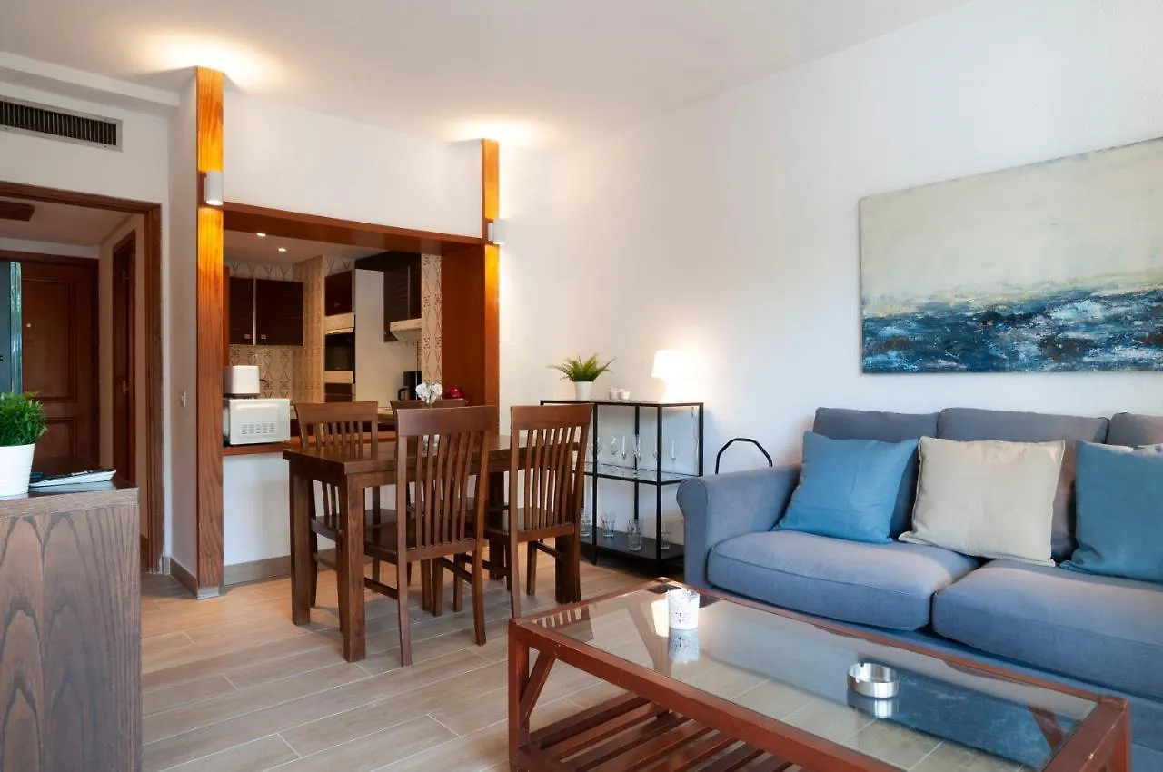 Jardines Del Mar Apartments マルベーリャ