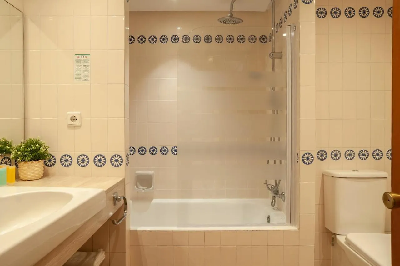 Jardines Del Mar Apartments マルベーリャ スペイン